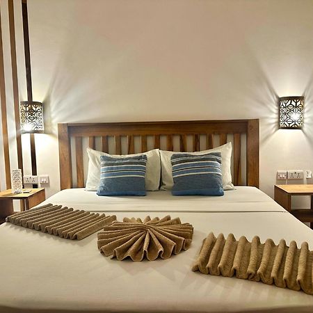 Cezere The Palm Hotel Paje Exterior photo