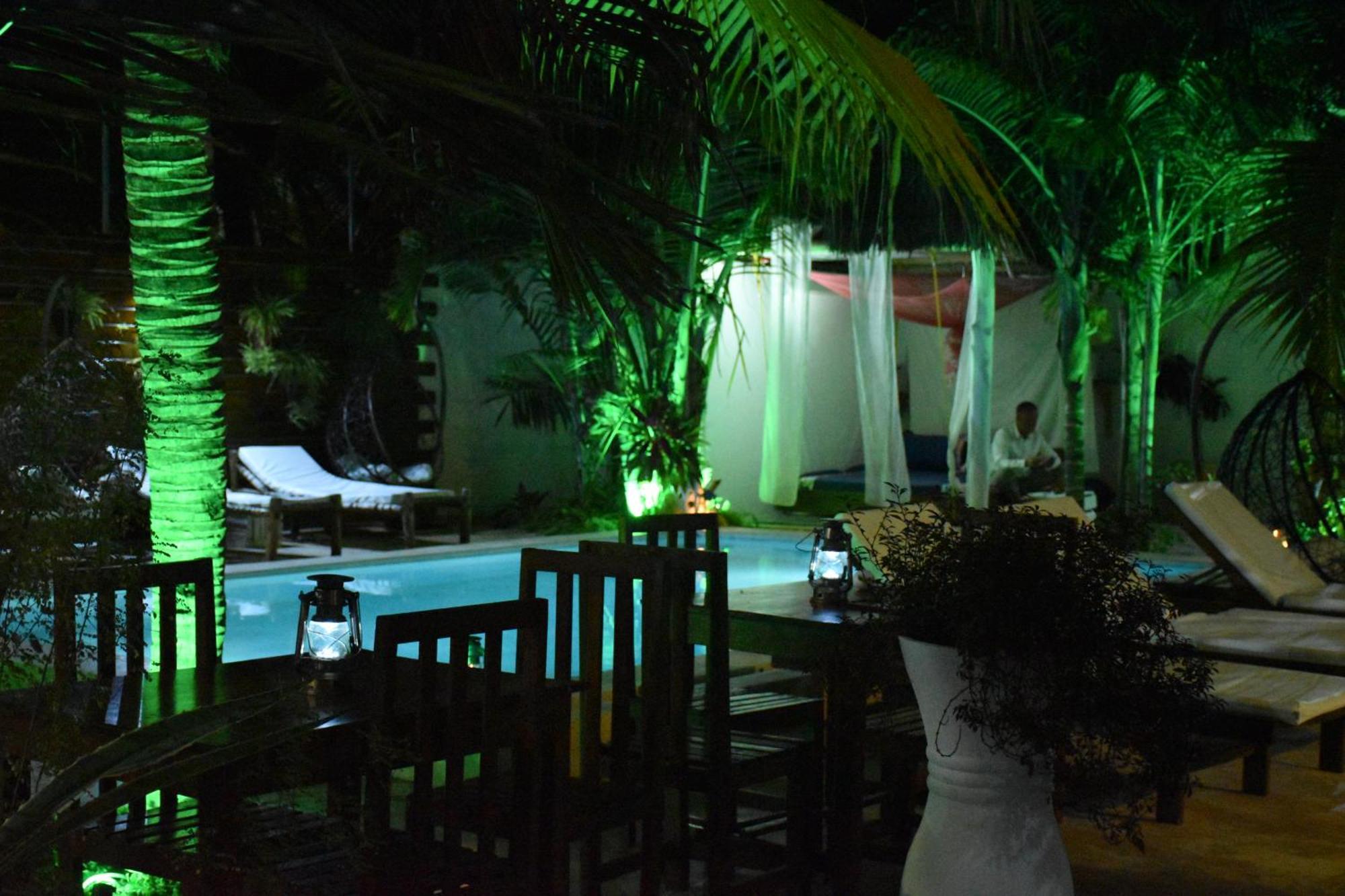Cezere The Palm Hotel Paje Exterior photo