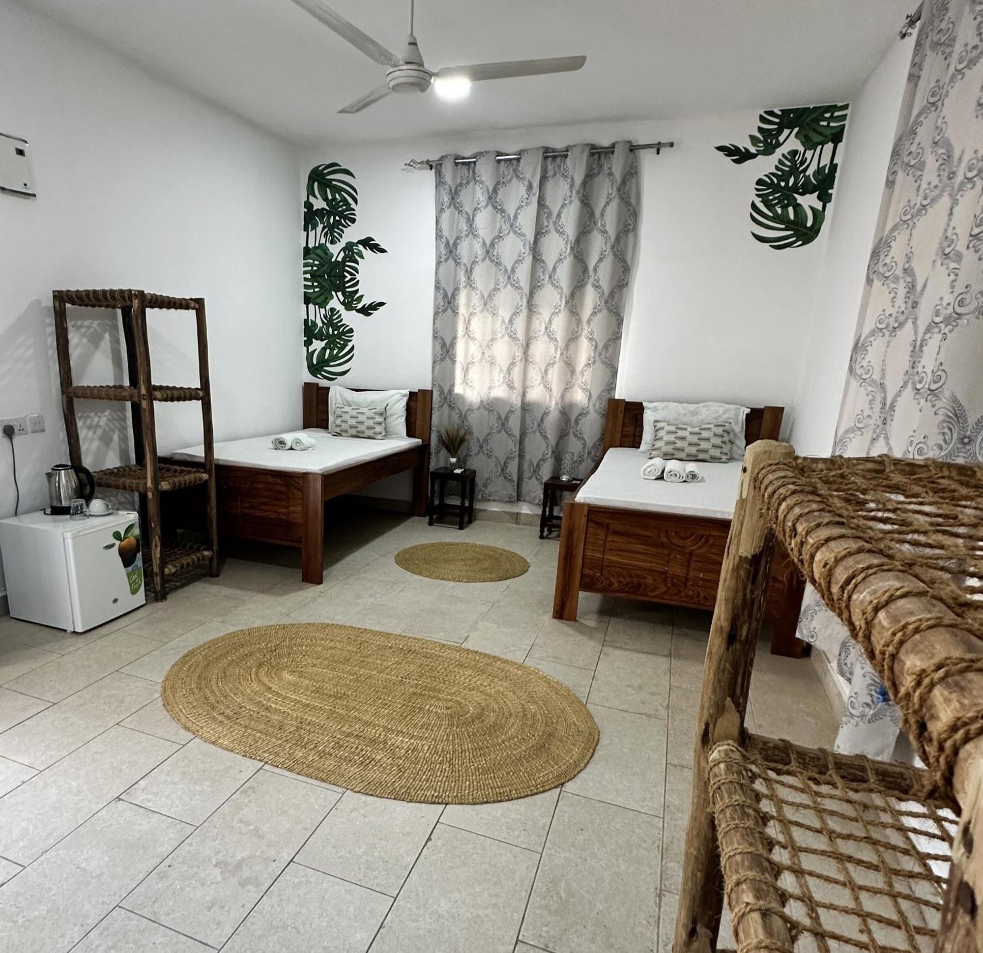 Cezere The Palm Hotel Paje Exterior photo